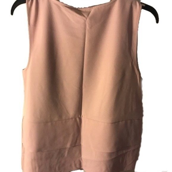 Ann Taylor Tiered Knit Shell Pink Size M - Picture 2 of 2